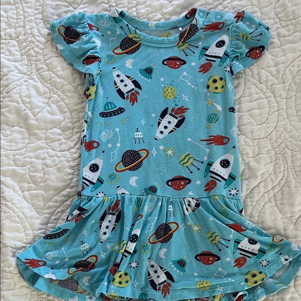 Posh Peanut' Space Print Flutter Sleeve Dress - Blue